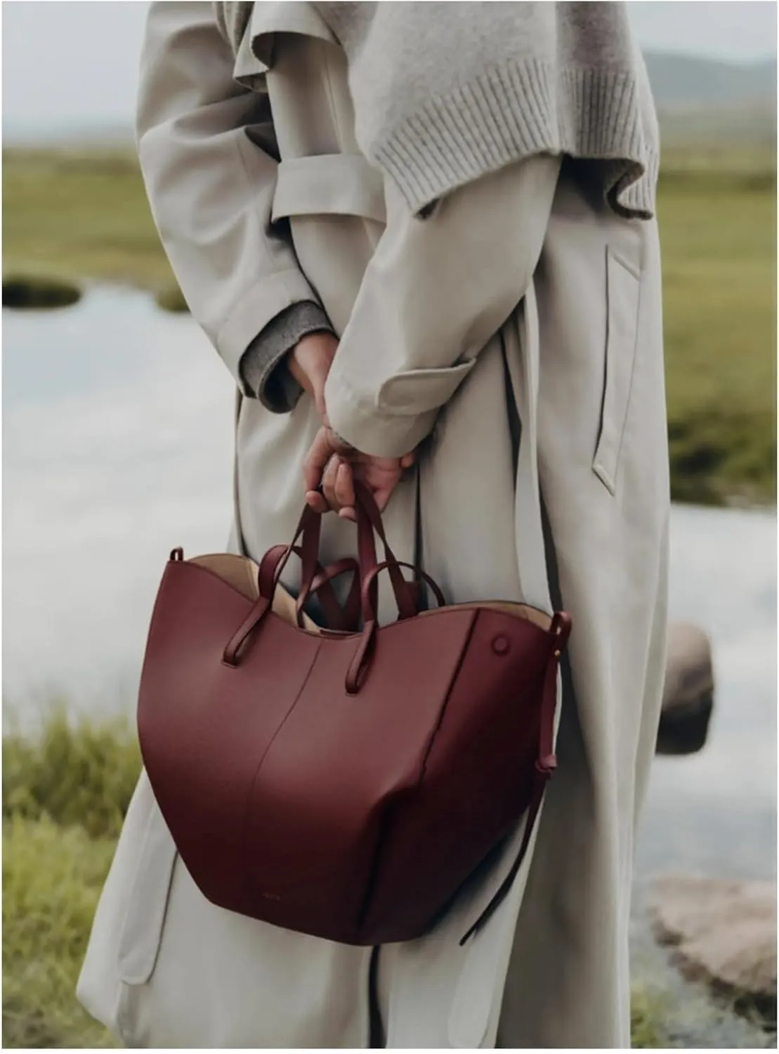 Large Capacity Tote Bag for Women, Fashion Vintage Shoulder Bag, Chic Leather Handbag Hobo Purse Work Bag.