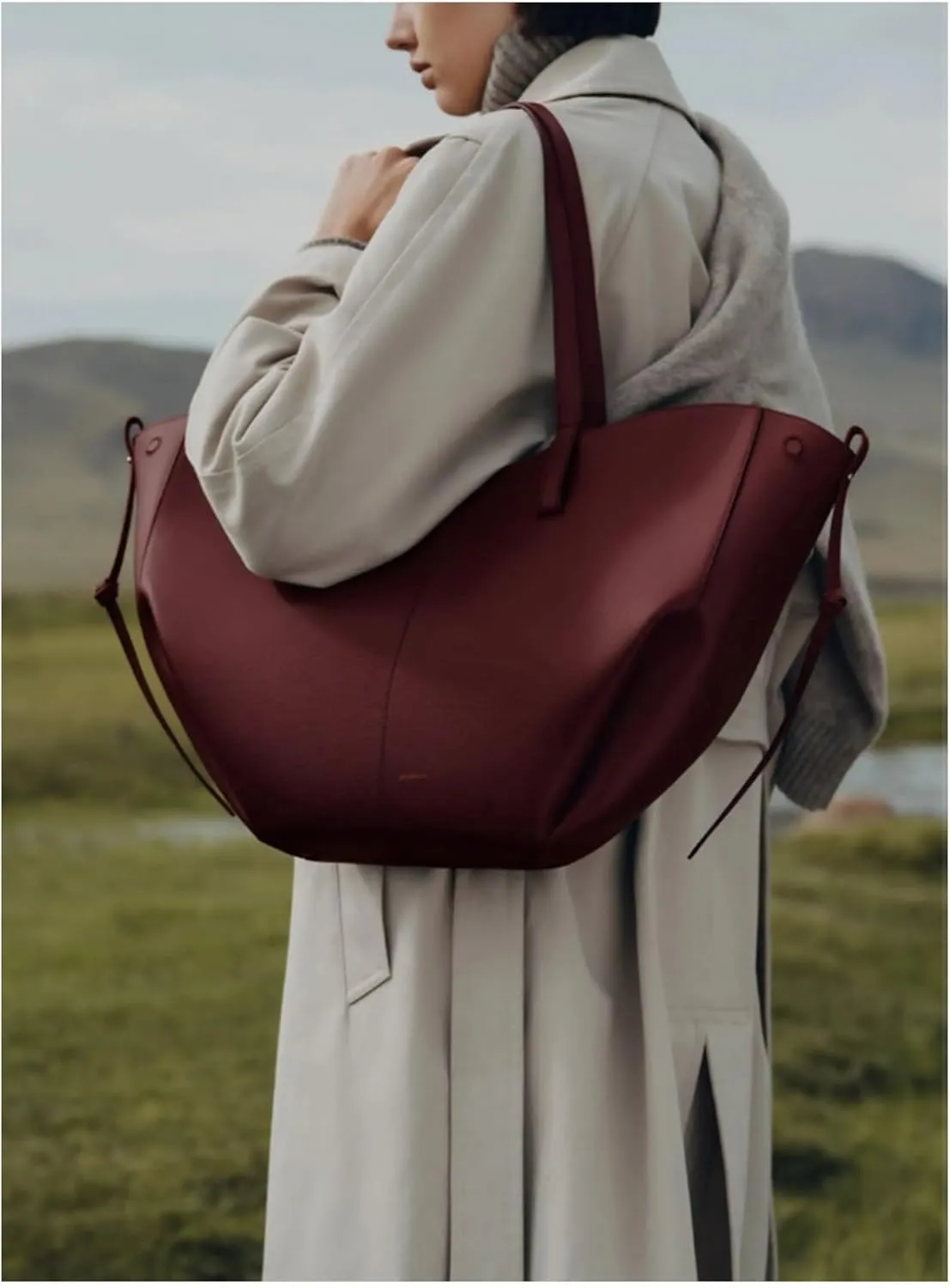 Large Capacity Tote Bag for Women, Fashion Vintage Shoulder Bag, Chic Leather Handbag Hobo Purse Work Bag.