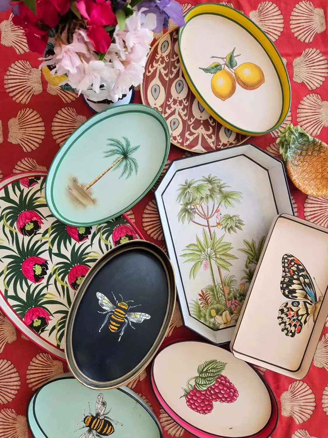 Les Ottomans Bumble Bee Oval Hand-Painted Tray